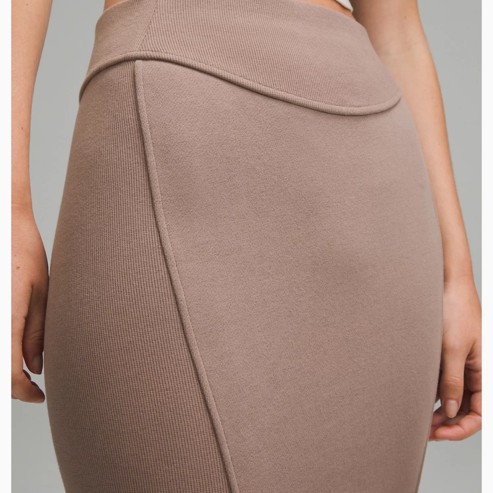 NWT 🤎 Lululemon Scuba HR Ribbed Mini Skirt Tan - Picture 4 of 7